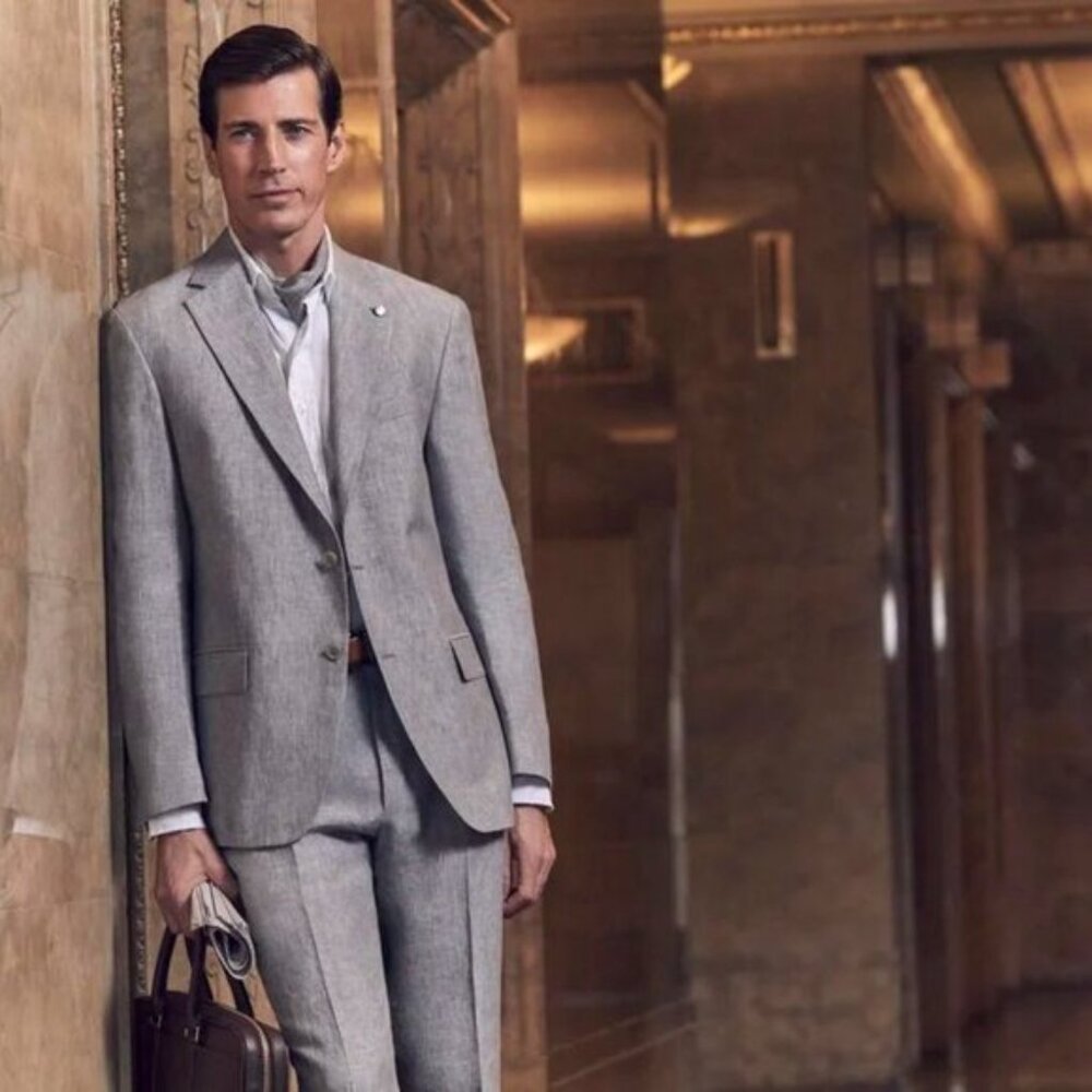 Hart Schaffner & Marx Men's Vintage Gray (2) PC Classic Suit - Picture 6 of 17